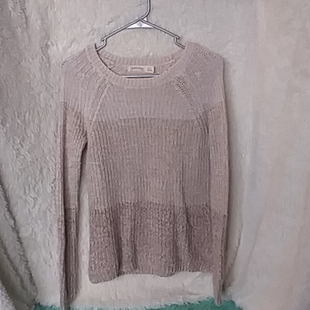 Women's sweater